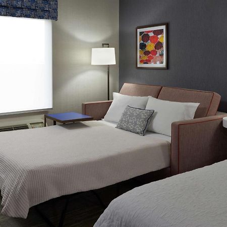 Hampton Inn & Suites Montreal-Dorval Dış mekan fotoğraf