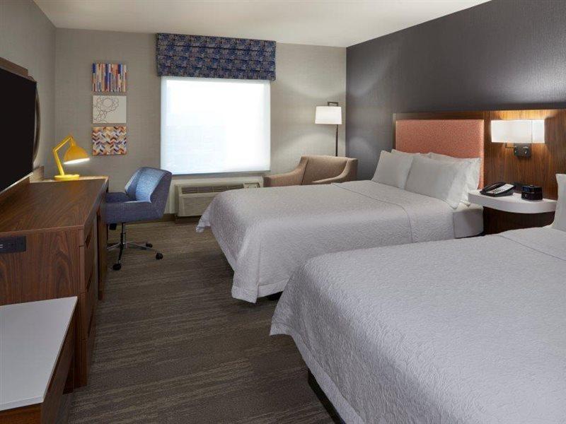 Hampton Inn & Suites Montreal-Dorval Dış mekan fotoğraf