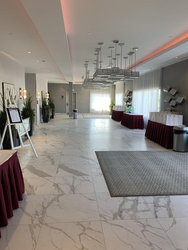 Hampton Inn & Suites Montreal-Dorval Dış mekan fotoğraf